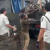 Operasi Gabungan Tertibkan PKL di Exit Tol Pekalongan, Sasar Pedagang & Aksi Balap Liar!