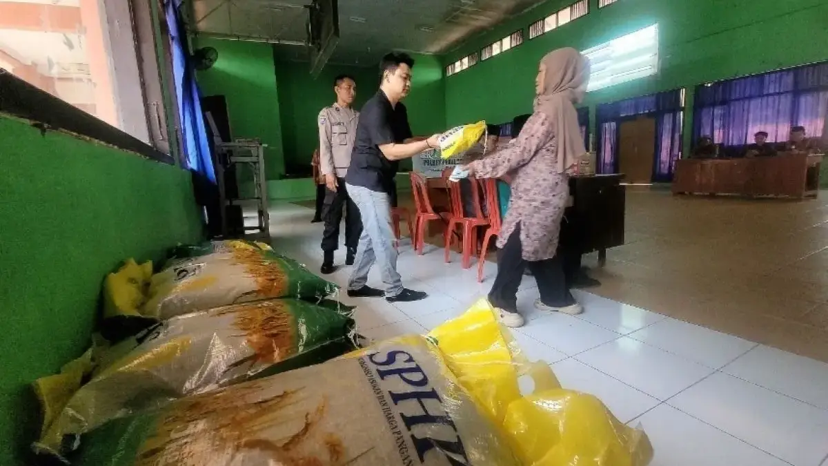 Polres Pekalongan Kota Salurkan 27 Ton Beras Murah, Sasar 27 Kelurahan!