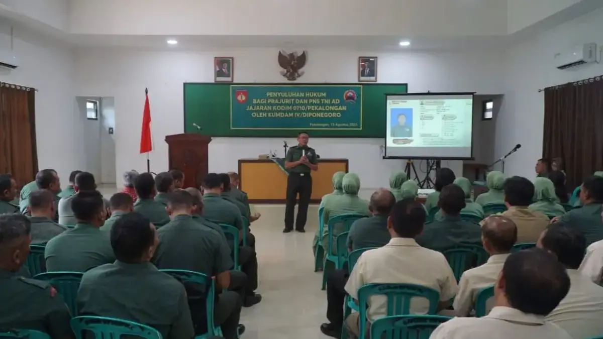 Tim Kodam IV/Diponegoro Beri Penyuluhan Hukum Prajurit Kodim Pekalongan, Bahas Judi Online!