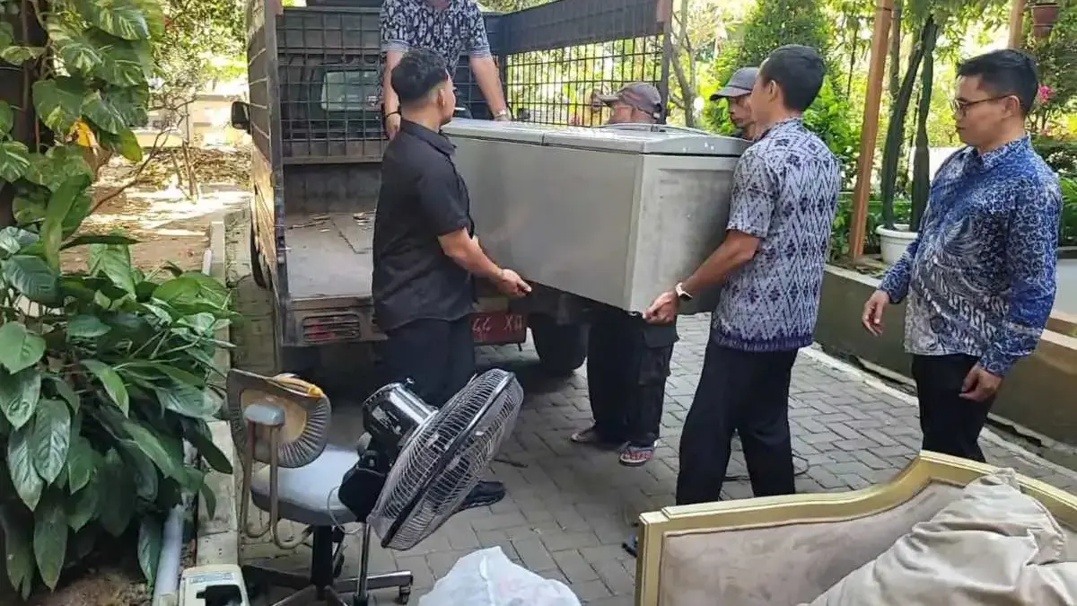 Barang Jarahan Kantor Pemkot Pekalongan yang Kembali Baru 20%, Wali Kota Minta Warga Segera Kembalikan!