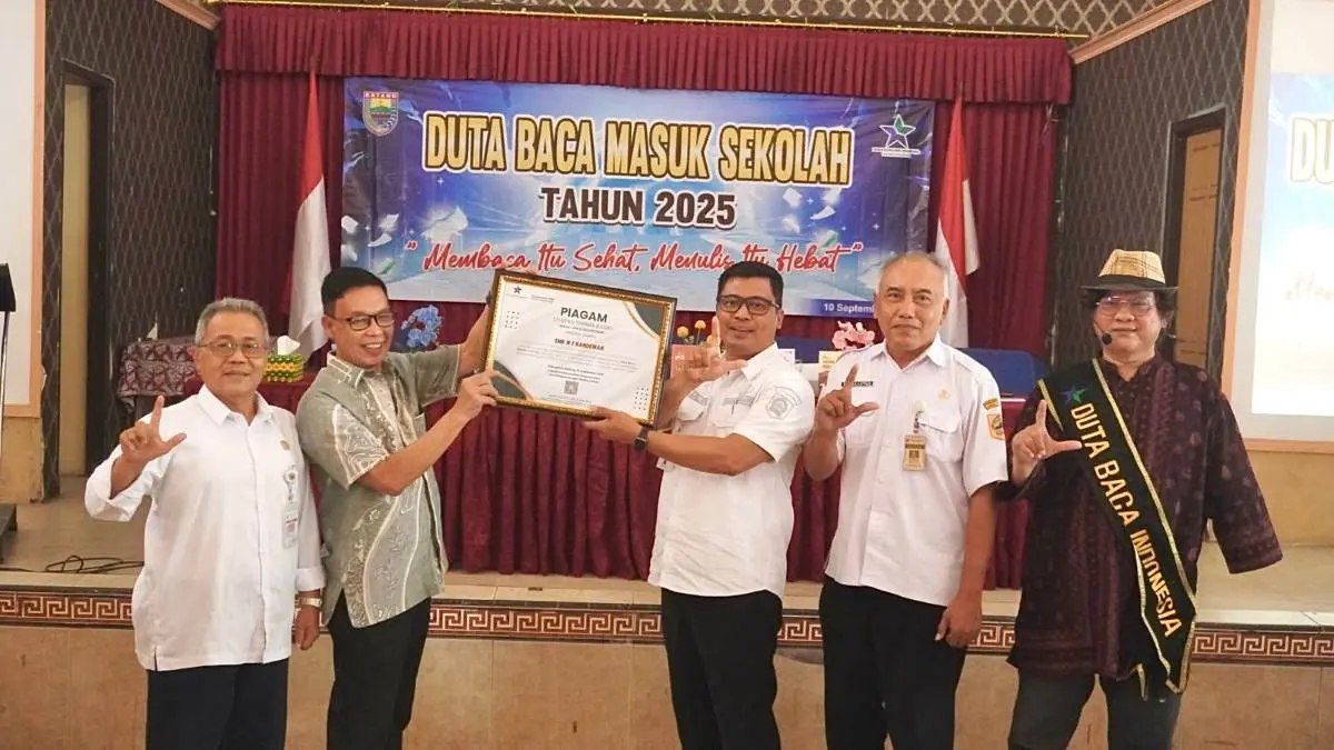 Keren! Pelajar SMA/SMK Batang Belajar Literasi Bareng Duta Baca Nasional, Targetkan Naik Peringkat!