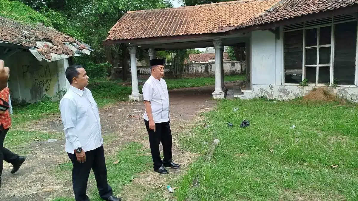 Ketua DPRD Prihatin, Eks Pendopo Nusantara di Kota Pekalongan Tak Terawat & Jadi Gudang!