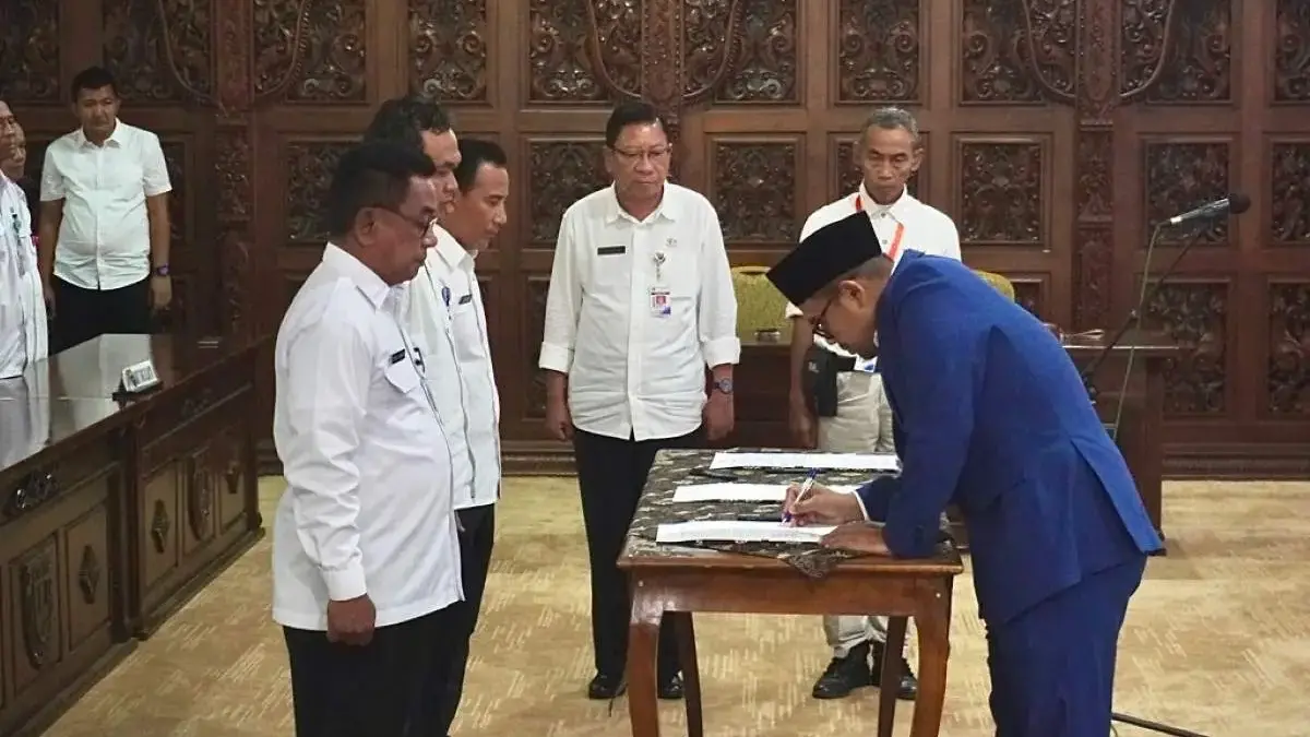 Mutasi Jabatan Perdana Bupati Faiz, 98 Pejabat Batang Dirombak, 8 Kursi Eselon II Masih Kosong!