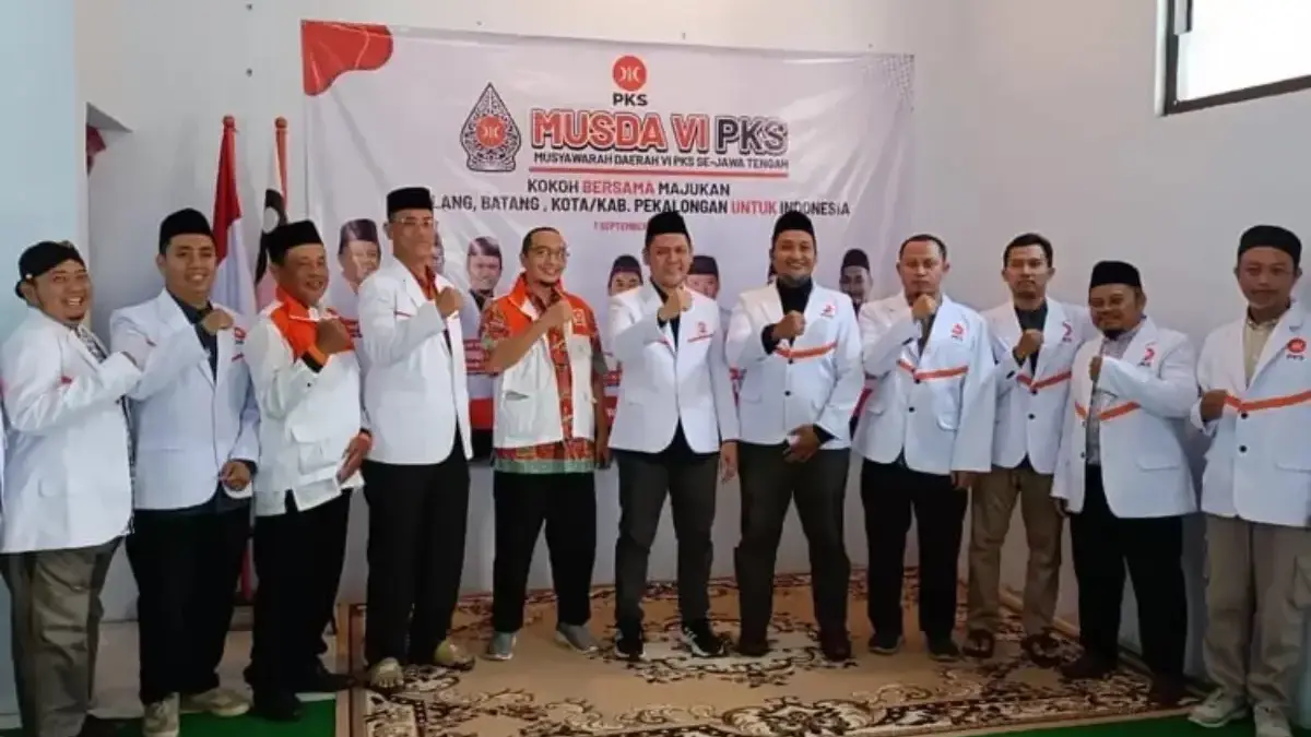PKS Batang Dilantik, Didominasi Generasi Milenial: Siap Pimpin Perubahan & Kejar 8 Kursi DPRD!