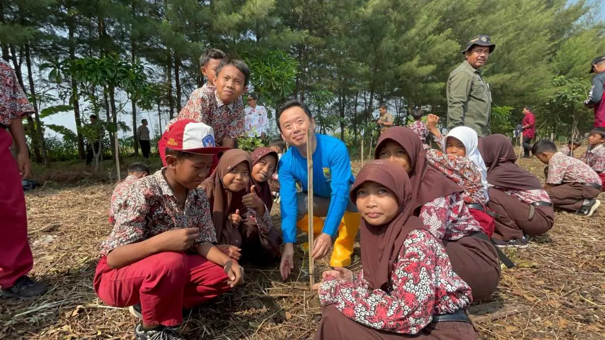 PT BPI & Pemkab Kolaborasi Mageri Segoro, Ribuan Mangrove Ditanam di Pesisir Utara Batang!