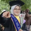 Pegadaian MengEMASkan Indonesia Bantu Elfa Shabrina Raih Sarjana Psikologi