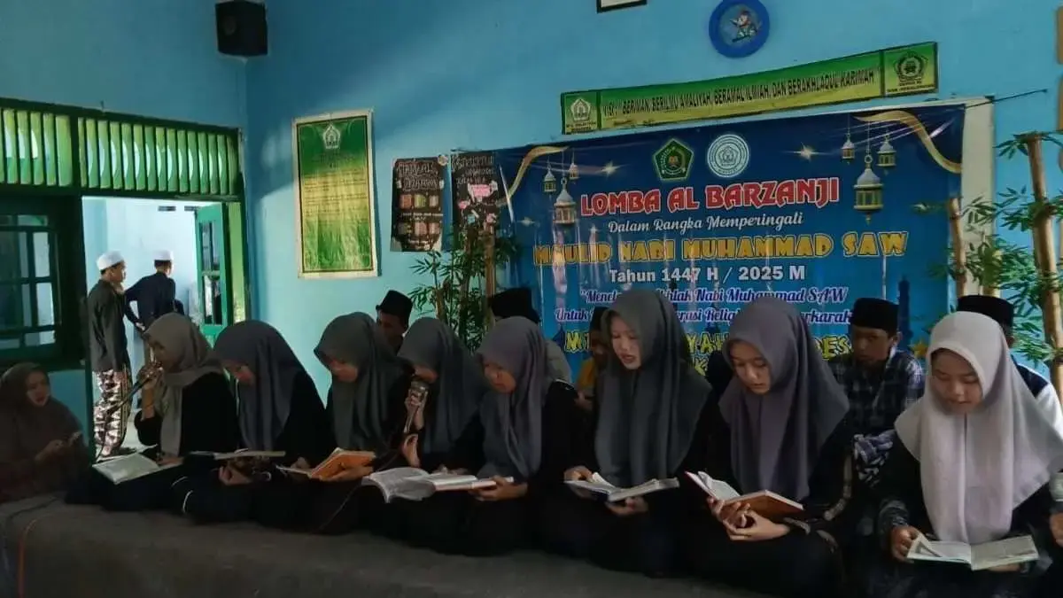 Peringati Maulid Nabi, MTs Salafiyah Wiradesa Gelar Lomba Berzanji, Tanamkan Cinta Rasul!