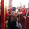 Rayakan Cioko, Klenteng Po An Thian Bagikan 10 Ton Beras ke Ribuan Warga Pekalongan!