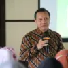 Demonstrasi bukan hanya gejala politik, namun juga merupakan gejala psikologi.
