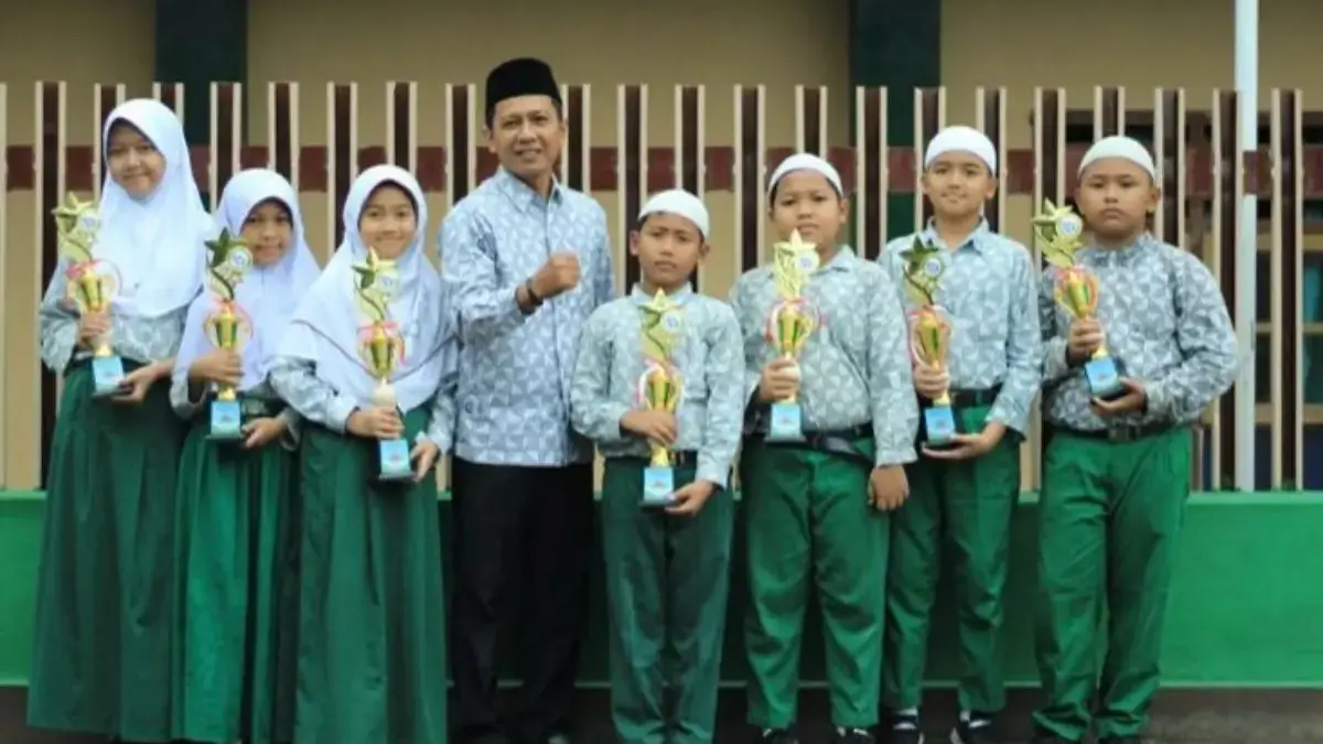 SDIT Gondang Borong Juara di Festival Tunas Bahasa Ibu, Bukti Komitmen Lestarikan Bahasa Jawa!