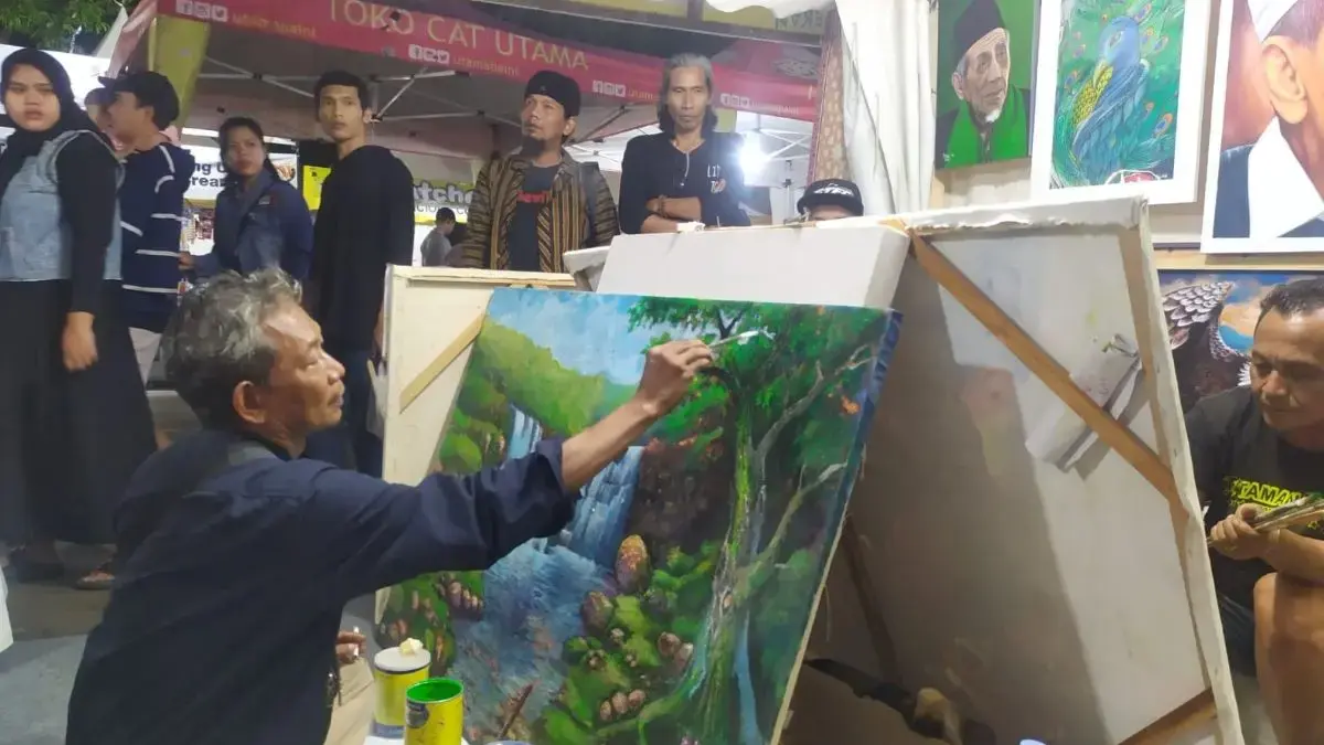 Seniman Sandiya Rupa Meriahkan PRK, Desak Pemkab Pekalongan Hidupkan Kembali Gedung Kesenian!