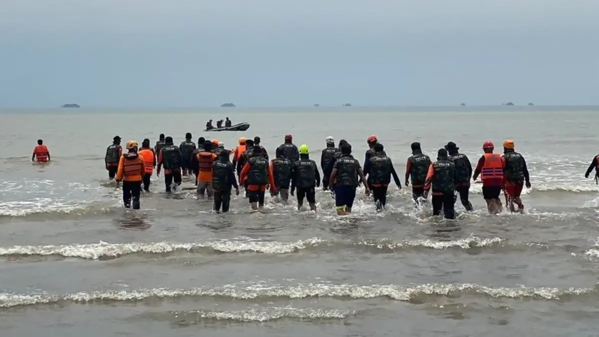 Tren Laka Air Meningkat, Relawan BPBD Batang Dilatih Water Rescue Bersama Basarnas!