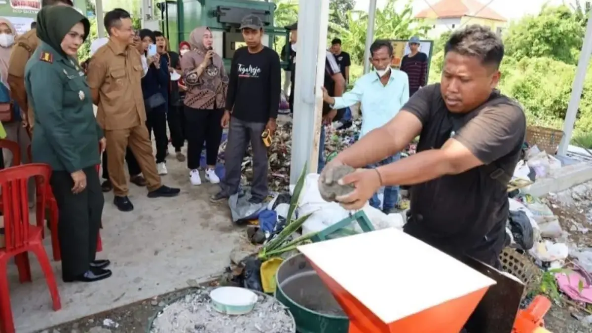 Anggaran TKD Dipangkas 18 Persen, Pemkot Pekalongan Tetap Prioritaskan Penanganan Sampah Anggaran TKD Dipangkas 18 Persen, Pemkot Pekalongan Tetap Prioritaskan Penanganan Sampah