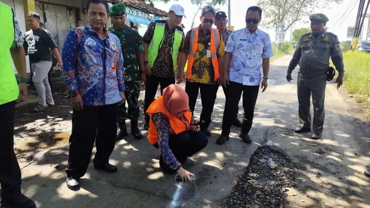 Bupati Fadia Instruksikan DPUPR Segera Perbaiki Jalan Rusak Werdi-Rowoyoso Senilai Rp2 Miliar!