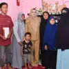 Bupati Fadia Terharu Baca Surat Siswi Penjual Bubur: Aqilah Ingin Jadi Hafizah, Biaya Sekolah Ditanggung!