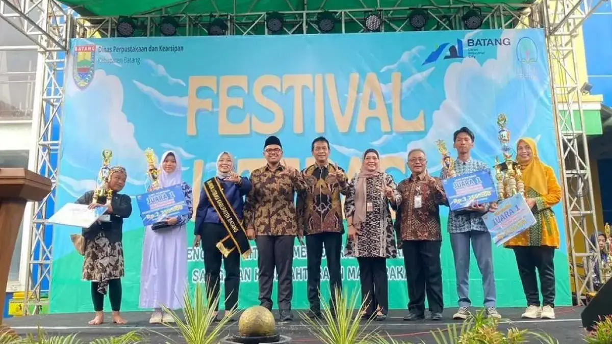 Bupati Faiz Puji Disperpuska Batang, Sebut Literasi Kunci Bangun Peradaban Menuju Kota Beradab