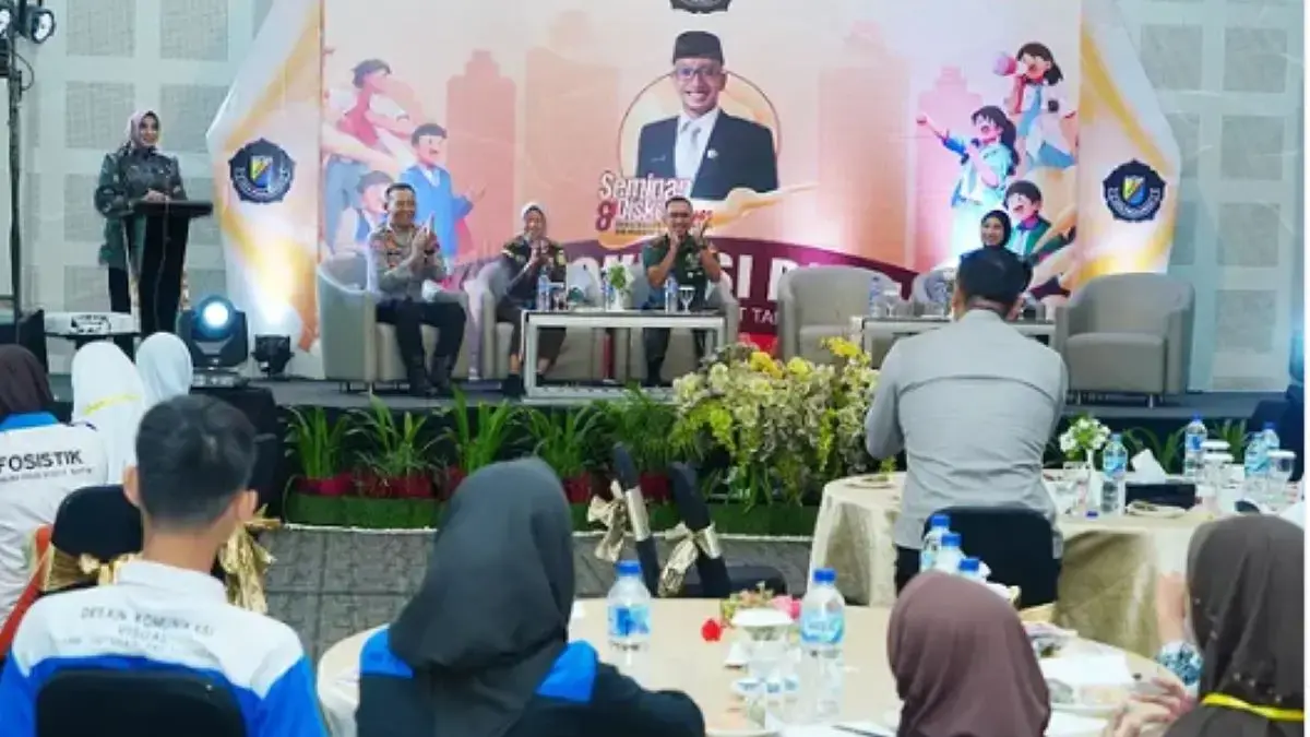 Cegah Anarkisme, Pemkot dan DPRD Pekalongan Latih Ratusan Pelajar Demokrasi Damai dan Beretika Cegah Anarkisme, Pemkot dan DPRD Pekalongan Latih Ratusan Pelajar Demokrasi Damai dan Beretika