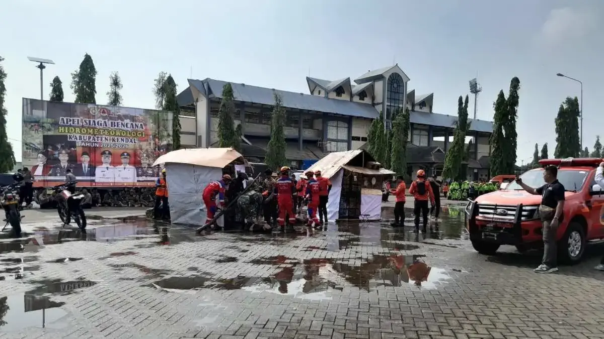 Cegah Bencana Hidrometeorologi, Bupati Kendal Siagakan Semua Elemen Relawan di Musim Hujan