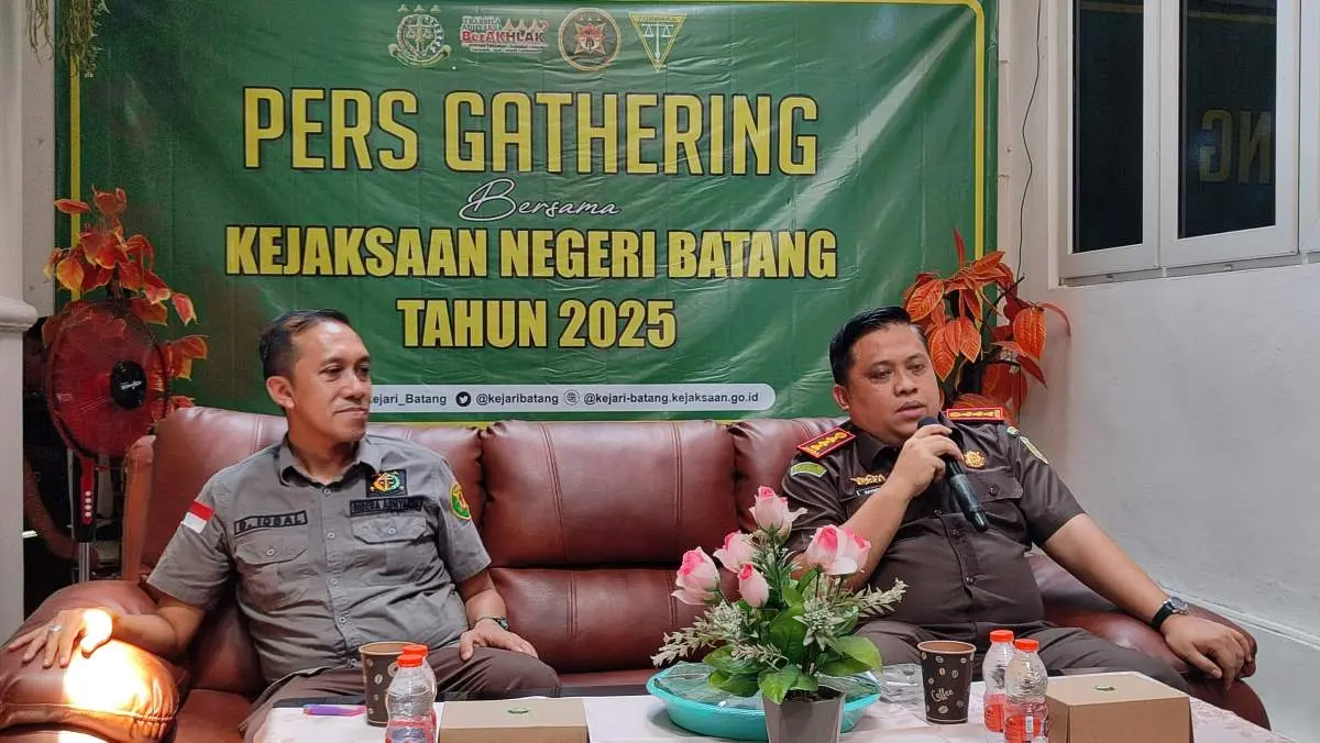 Dugaan Tagihan Ganda PJU Miliaran, Kejari Batang Panggil Kadishub dan Pejabat PLN untuk Klarifikasi Dugaan Tagihan Ganda PJU Miliaran, Kejari Batang Panggil Kadishub dan Pejabat PLN untuk Klarifikasi