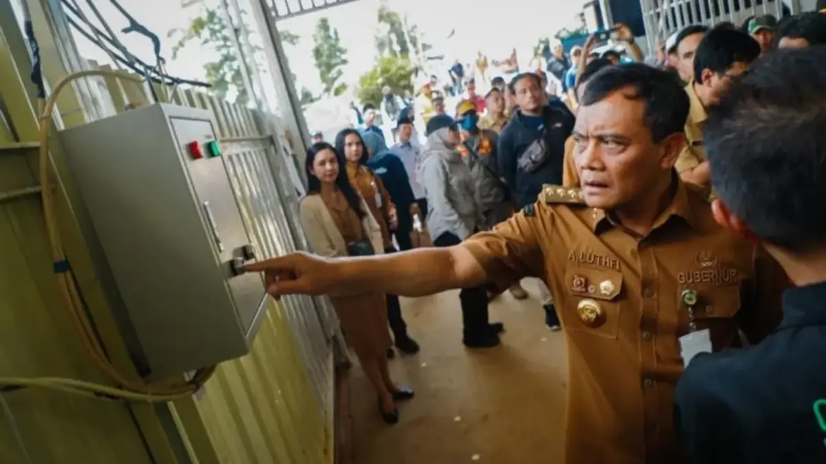 Gubernur Luthfi Resmikan TPSTT Tersono Batang, Jadi Role Model Jateng Layani 7 Desa dan 3 Pasar!