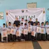 PLTU Batang memfasilitasi Khitan Massal puluhan anak nelayan Roban.