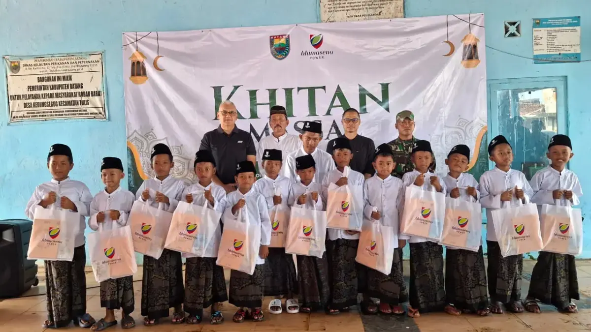 PLTU Batang memfasilitasi Khitan Massal puluhan anak nelayan Roban.