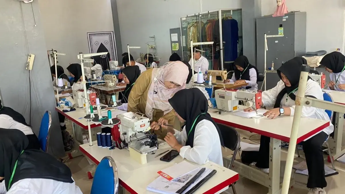 Industri Batang Didominasi Perempuan, Disnaker Siapkan Pelatihan Khusus Tenaga Kerja Laki-laki!