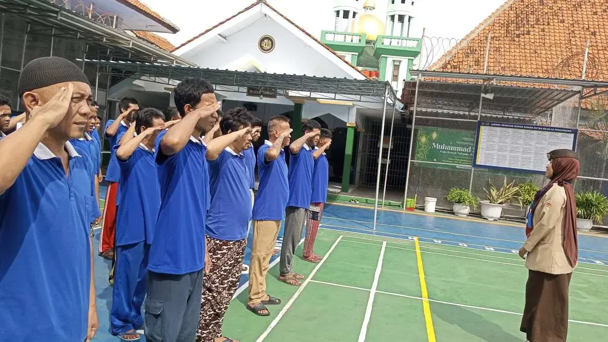 Latihan Pramuka di Rutan Pekalongan, 54 Napi Ikuti Latihan Kedisiplinan & Kekompakan!