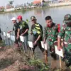 Pemkot Pekalongan Tanam Ribuan Mangrove “Mageri Segoro”, Resmikan Rumah Bibit Degayu!