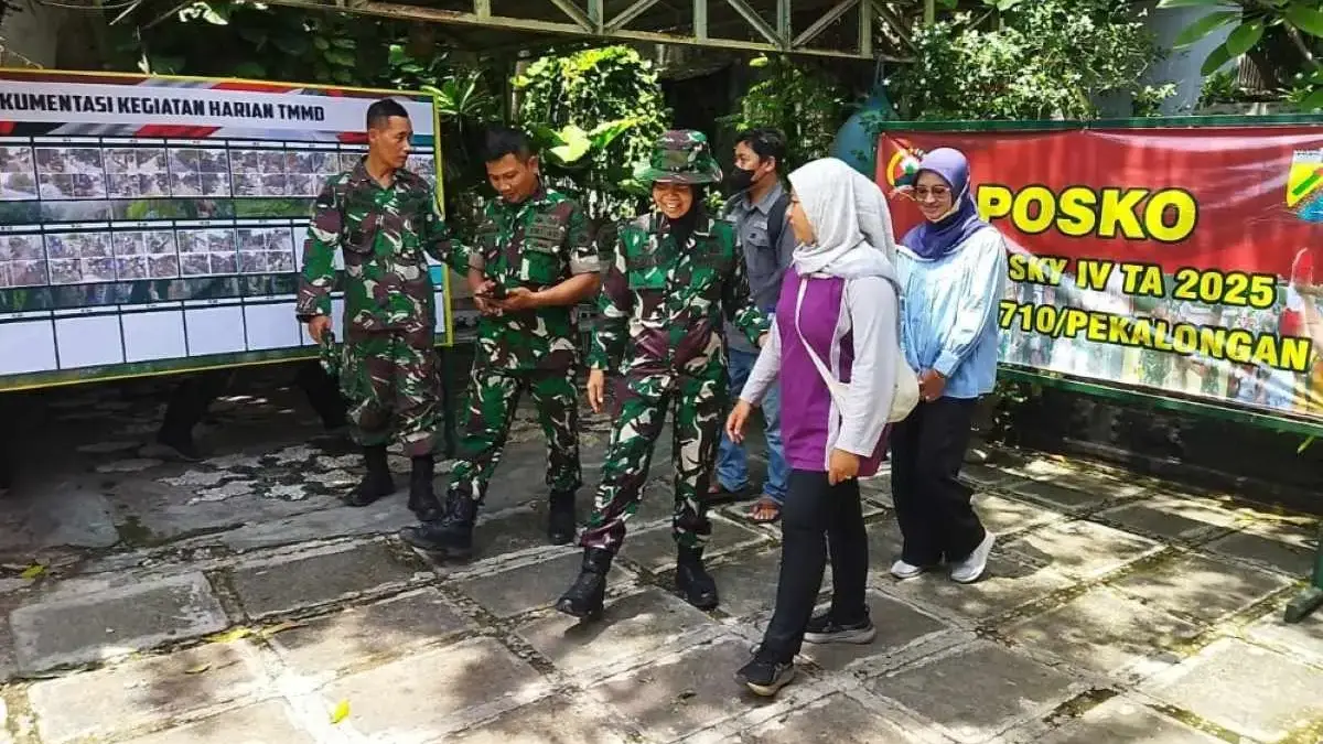 TMMD Sengkuyung di Setono: Tim Wasev Korem 071 Apresiasi Gotong Royong TNI-Rakyat Bangun Jalan TMMD Sengkuyung di Setono: Tim Wasev Korem 071 Apresiasi Gotong Royong TNI-Rakyat Bangun Jalan