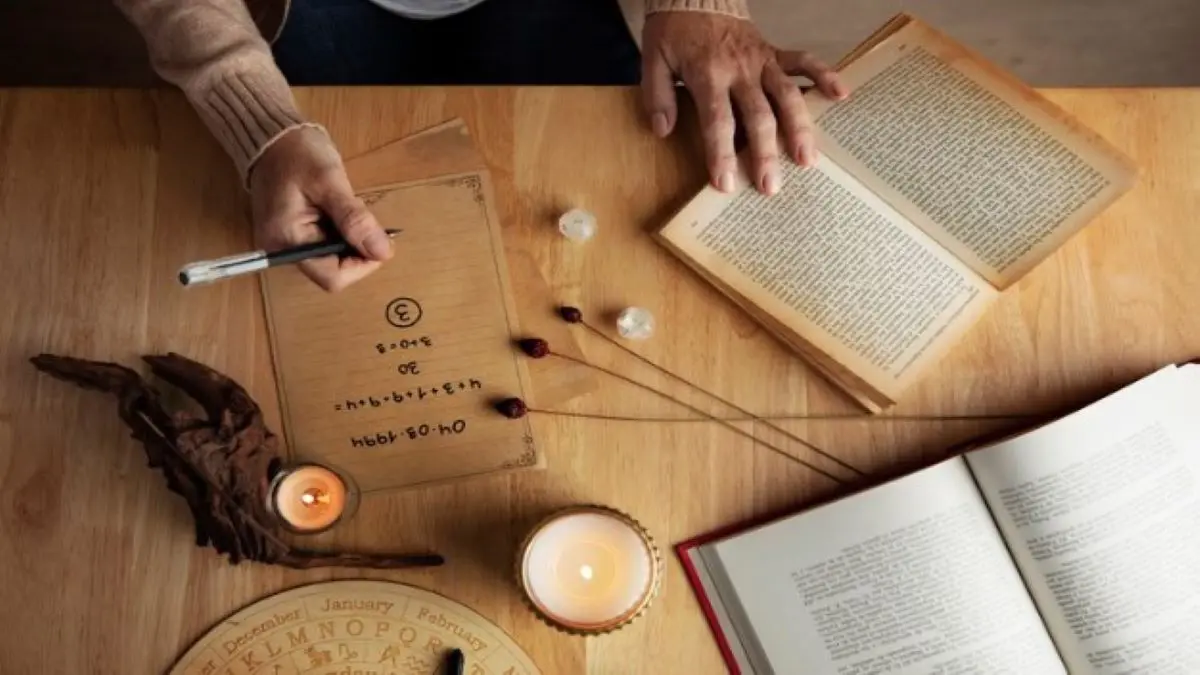 Kalender Jawa 30 Oktober 2025 Hari Ini! Prediksi Weton Kamis Kliwon, Rezeki, Keberuntungan, Hubungan! kalender jawa 30 oktober 2023