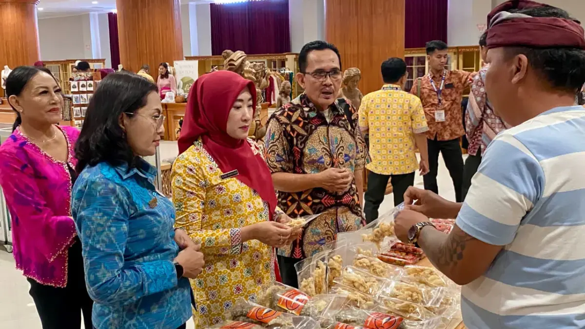 Dekranasda Kota Pekalongan Dalami Pola Pengelolaan Galeri Modern ala Kabupaten Badung