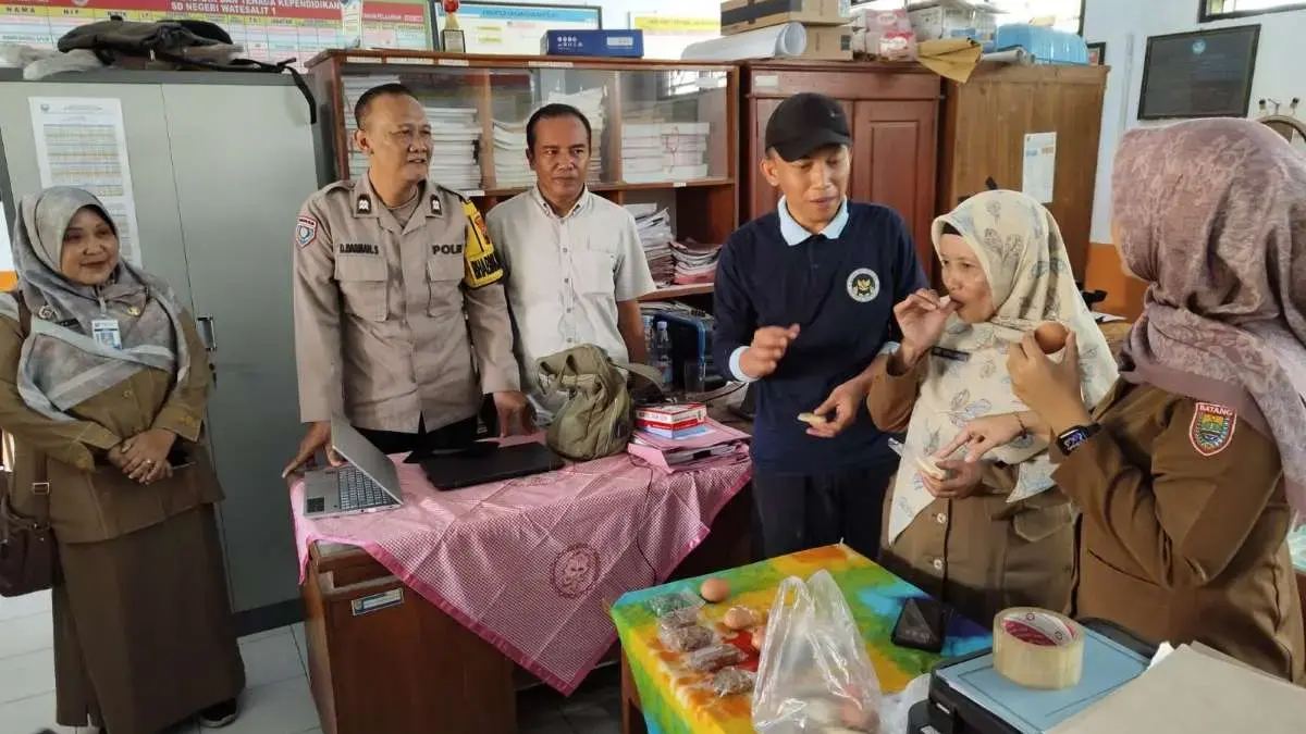 Bau Tak Sedap, 80 Porsi Menu MBG Telur di SDN Kalipucang Wetan Batang Dikembalikan ke SPPG Bau Tak Sedap, 80 Porsi Menu MBG Telur di SDN Kalipucang Wetan Batang Dikembalikan ke SPPG