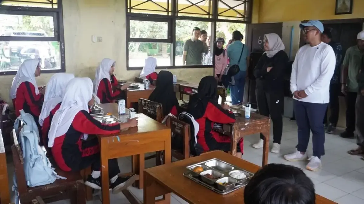Cegah Keracunan, Bupati Faiz Instruksikan Disdikbud Batang Buat SOP Baru Pengawasan Menu MBG Cegah Keracunan, Bupati Faiz Instruksikan Disdikbud Batang Buat SOP Baru Pengawasan Menu MBG