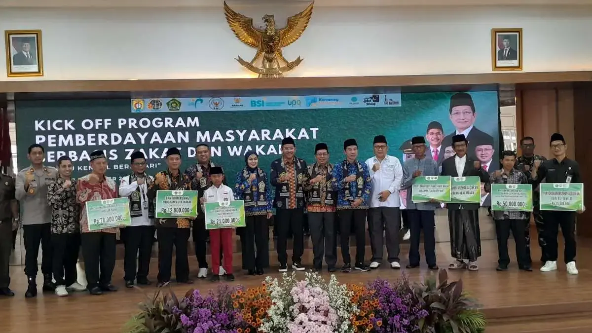 Ditetapkan Kota Wakaf, Kendal Gelar Kick Off Wakaf Uang, Bupati Tika Minta Pengelolaan Dana Umat Serius Ditetapkan Kota Wakaf, Kendal Gelar Kick Off Wakaf Uang, Bupati Tika Minta Pengelolaan Dana Umat Serius
