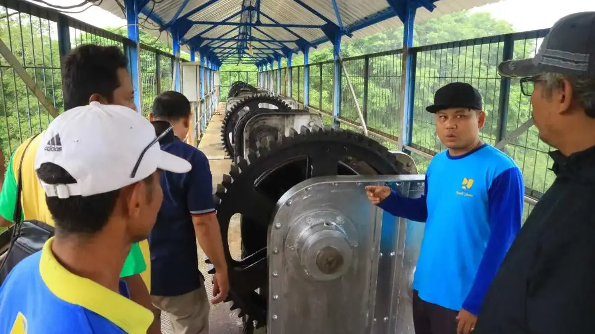 Dua Pintu Rusak! Tradisi Pembukaan Bendungan Gembiro Pekalongan Dibatalkan di Tahun 2025 Dua Pintu Rusak! Tradisi Pembukaan Bendungan Gembiro Pekalongan Dibatalkan di Tahun 2025