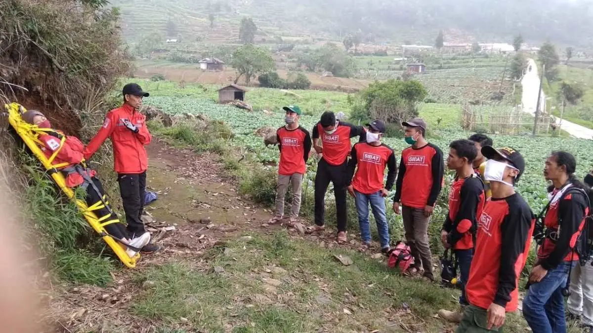 Hadapi Cuaca Ekstrem, PMI Batang Fokus Latih Relawan Kecamatan untuk Pertolongan Pertama