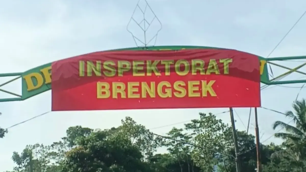 Kades Kambangan diberhentikan