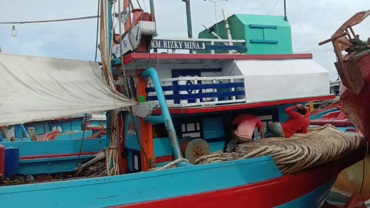 KM Rizky Mina 3 yang mengangkut 14 nelayana Batang hilang kontak sejak 11 November 2025.