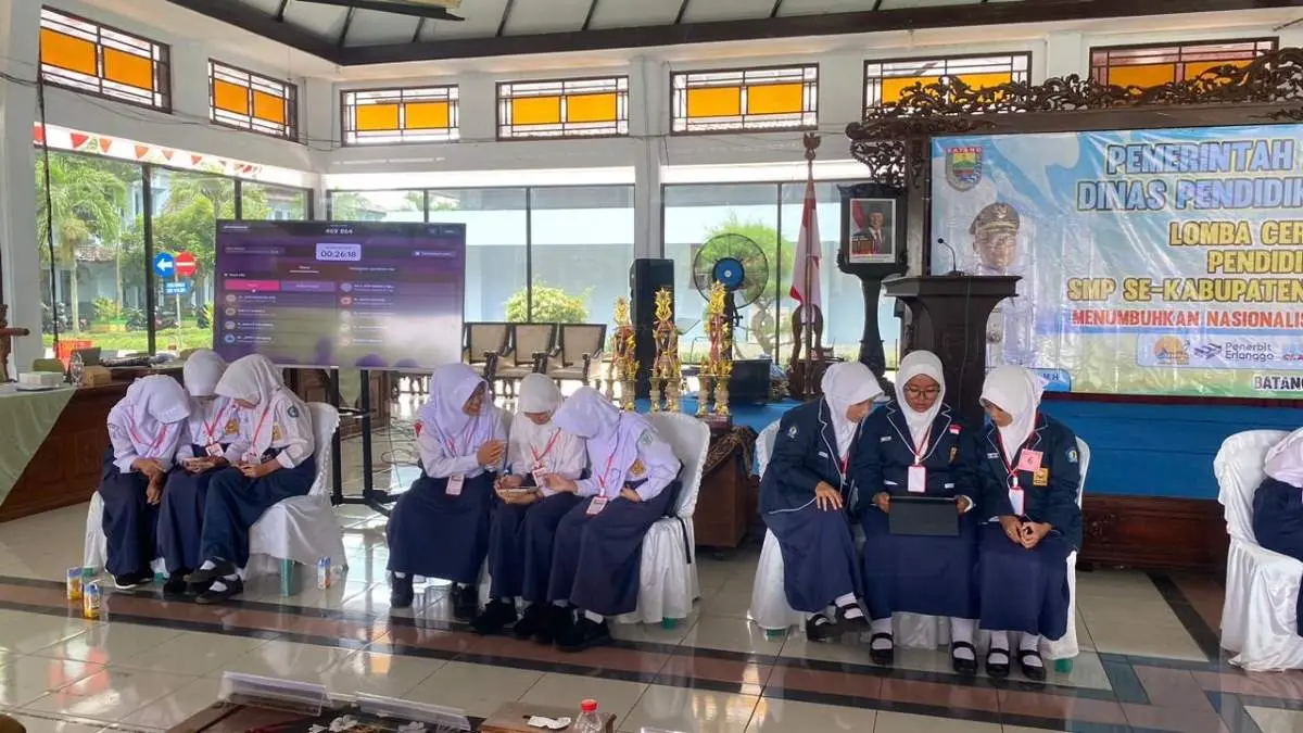 Perdana! 58 SMP di Batang Adu Wawasan di Lomba Cerdas Cermat Pancasila, Perkuat Karakter Siswa Perdana! 58 SMP di Batang Adu Wawasan di Lomba Cerdas Cermat Pancasila, Perkuat Karakter Siswa