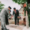 Peringati Hari Pahlawan, Wali Kota Aaf dan Forkopimda Pekalongan Tabur Bunga di TMP