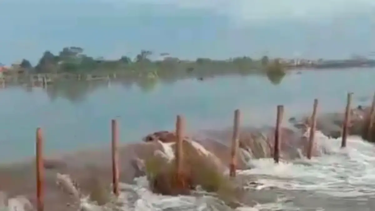 Rob Kian Menggila, Desa Depok Pekalongan Kembali Banjir Akibat Limpasan Sungai Kapidodo Rob Kian Menggila, Desa Depok Pekalongan Kembali Banjir Akibat Limpasan Sungai Kapidodo