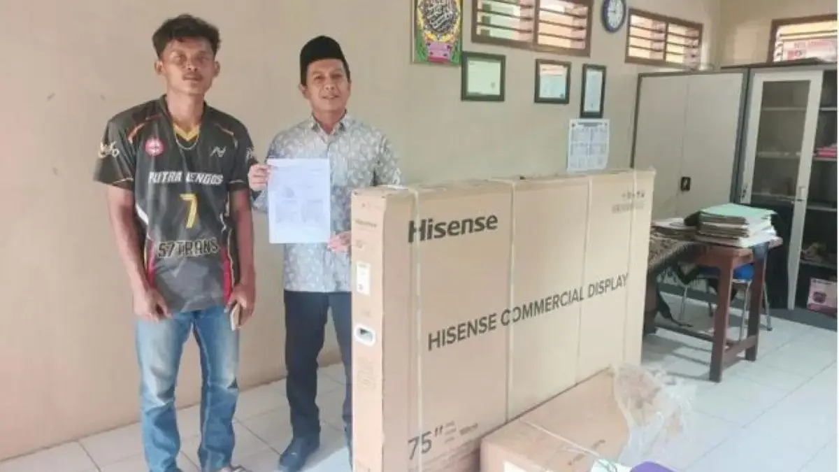 SDIT Gondang Pekalongan Sambut Era Digital, Terima Bantuan Perangkat IFP dari Kemendikbudristek