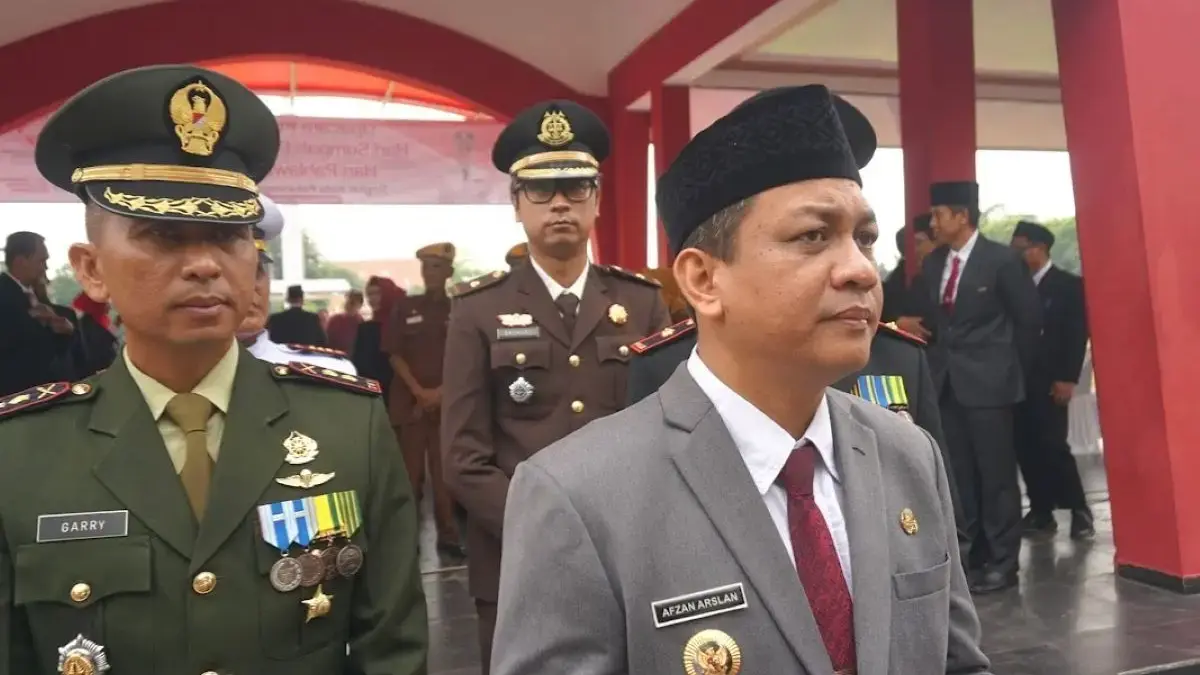 Wali Kota Aaf Pimpin Upacara Gabungan, Ajak Pemuda Pekalongan Teladani Pahlawan dengan Ilmu dan Karya