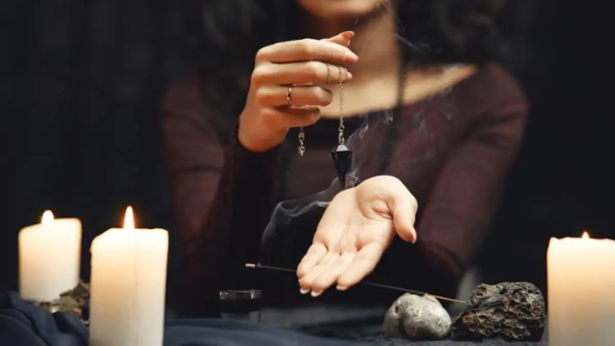 Kalender Jawa Tanggal 15 November 2025! dan Weton Sabtu Legi Bulan Ini Menurut Primbon Jawa! kalender jawa tanggal 15 november 2025