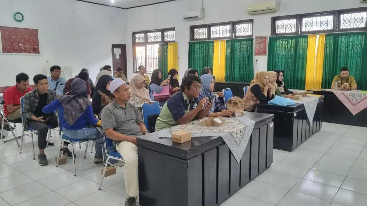 Dinperinaker Kota Pekalongan Fasilitasi 30 IKM Batik