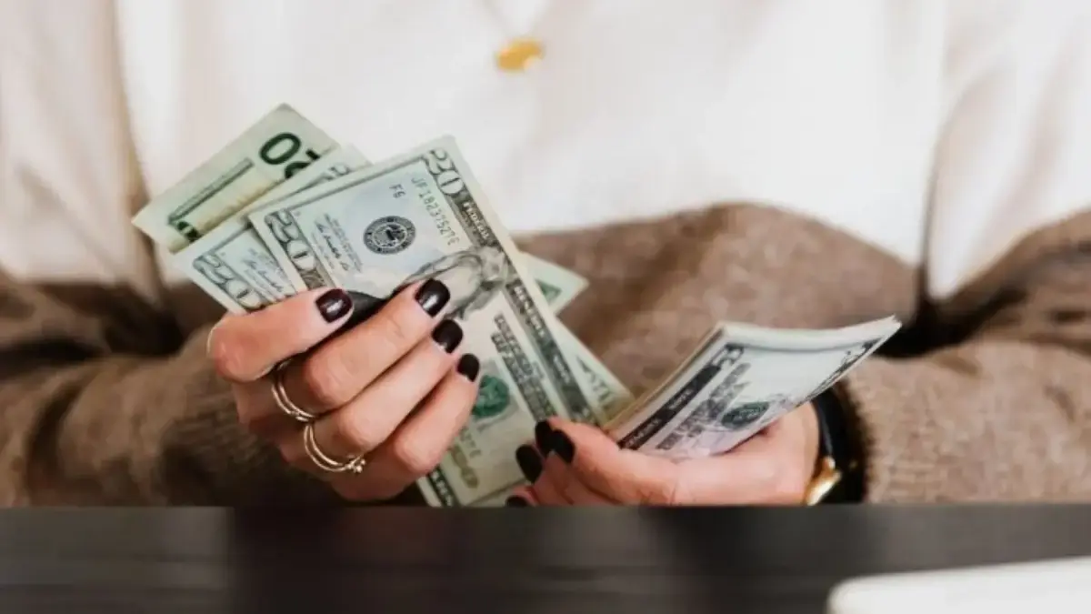 Ramalan Keuangan Zodiak 23 November 2025