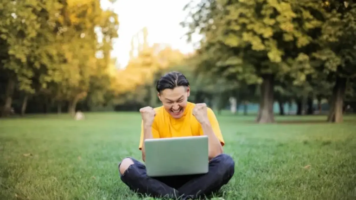 Ramalan Zodiak Besok 1 Desember 2025