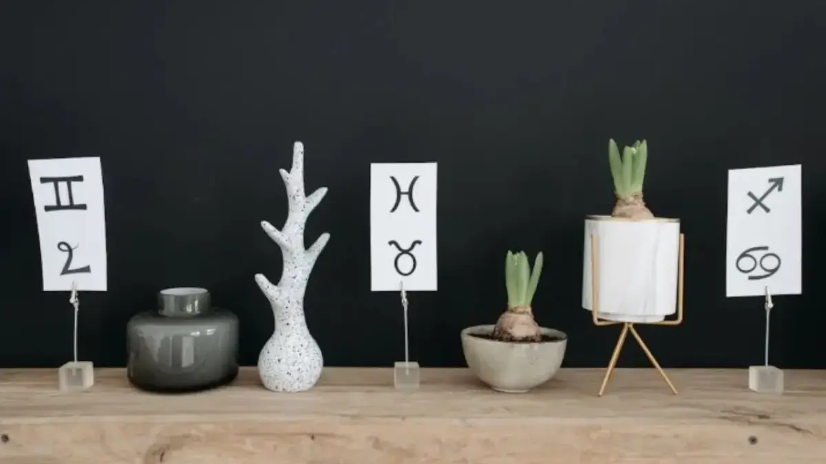 WOW! Ramalan Zodiak Besok 11 November 2025 dari Libra hingga Pisces, Apakah Kondisi Finansial akan Membaik? Ramalan Zodiak Besok 11 November 2025