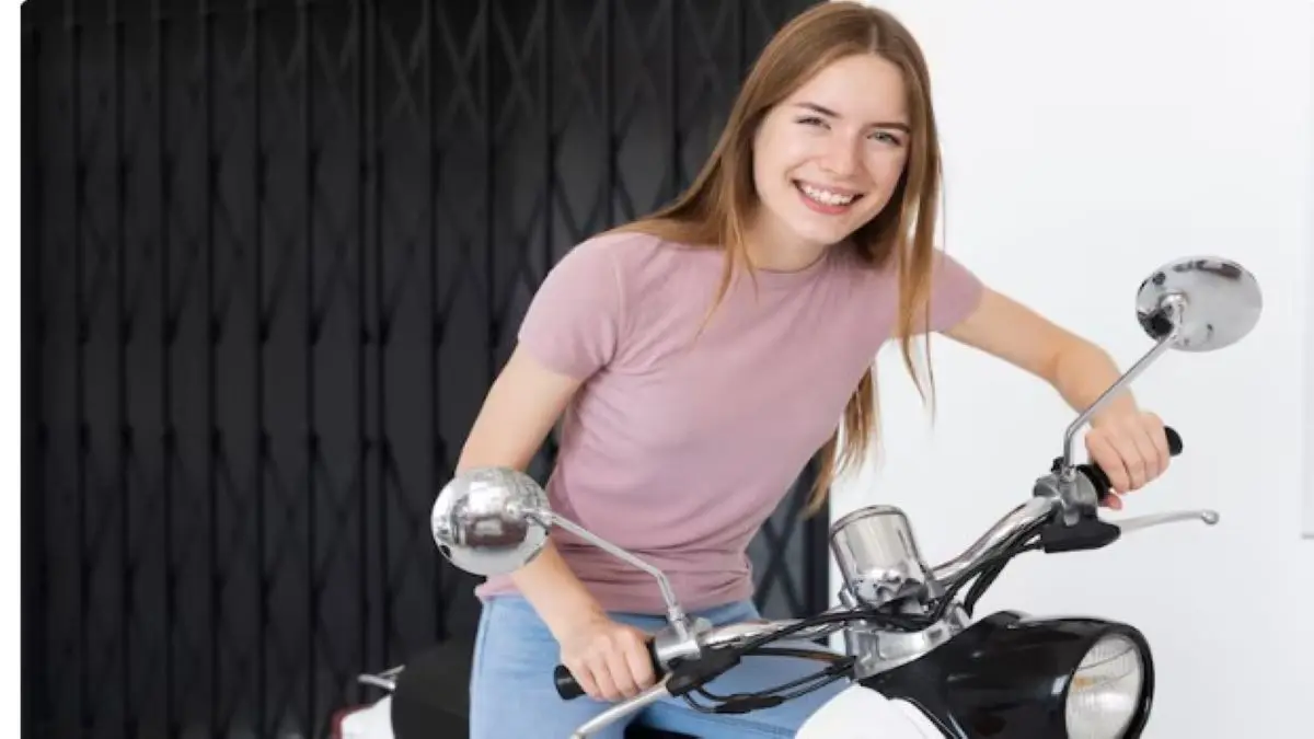 Tips Perawatan Motor Matic untuk Cewek yang Wajib Kamu Tahu Supaya Motor Tetap Awet dan Nyaman! tips perawatan motor matic untuk cewek